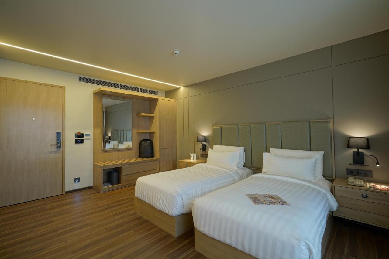 The Galleria Hotel Rajkot Dış mekan fotoğraf
