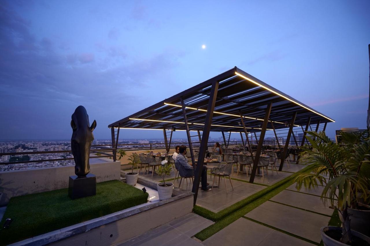 The Galleria Hotel Rajkot Dış mekan fotoğraf