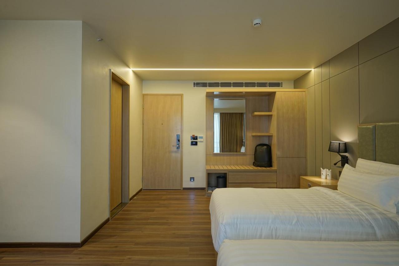 The Galleria Hotel Rajkot Dış mekan fotoğraf