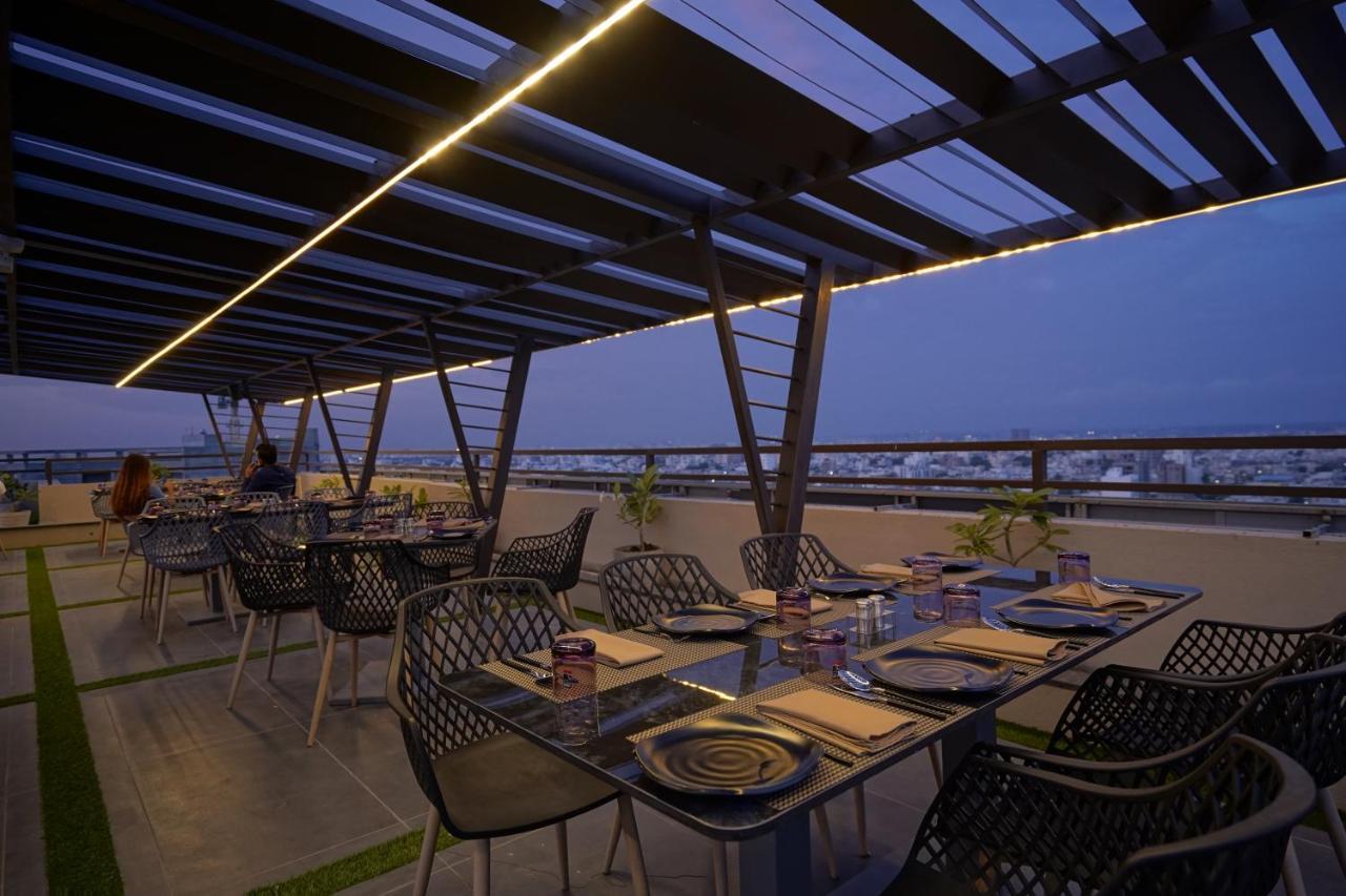 The Galleria Hotel Rajkot Dış mekan fotoğraf